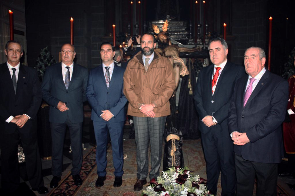 Asistencia al Besapiés del Santo Crucifijo de la Salud 2020 (2)