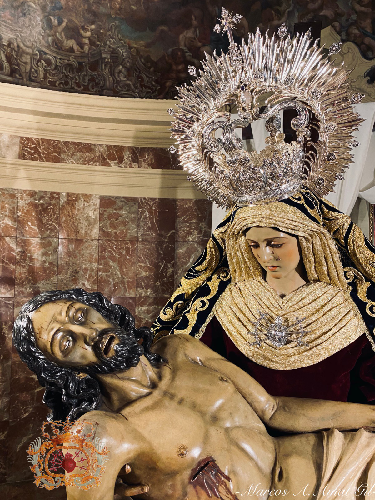 Cambio de vestimenta de Ntra Sra de las Angustias para la llegada del Adviento (8)