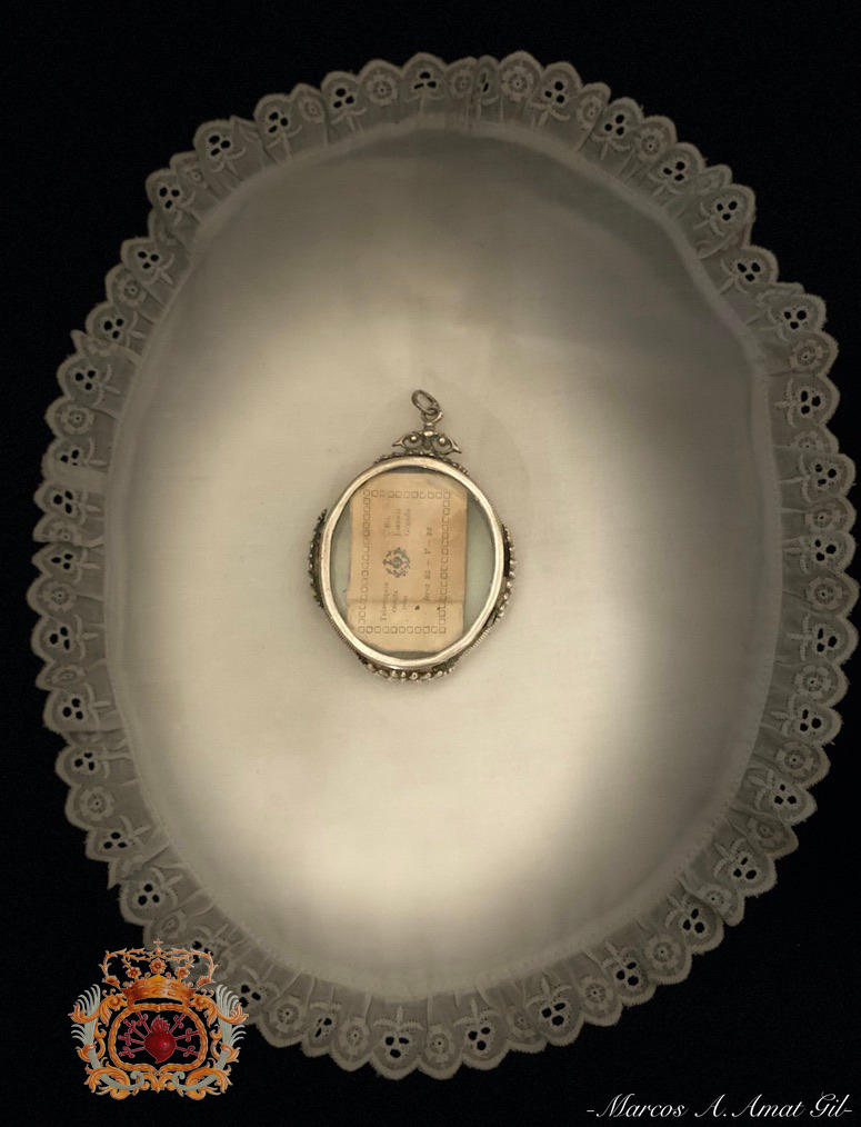 Reliquia de San Juan Grande regalo de nuestro hermano Rvdo. Padre D. Manuel Jesús Barrera Rodríguez Pbro (2)