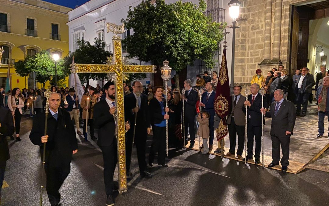 Fotografías del traslado extraordinario de María Santísima de la Concepción Coronada a su paso por la Capilla de Nuestra Señora de las Angustias