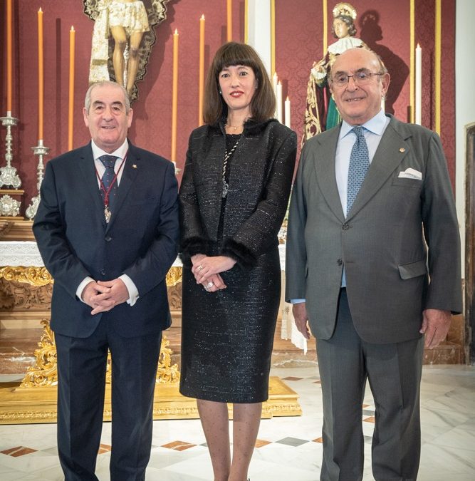 Asistencia a la toma de posesión de la Hermana Mayor de la Hermandad del Cristo de la Expiración