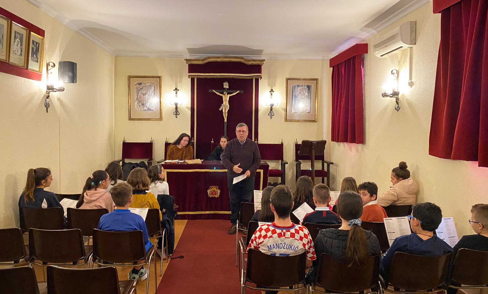 Fotografías del 4º ensayo de la Escolanía de Nuestra Señora de las Angustias (5)