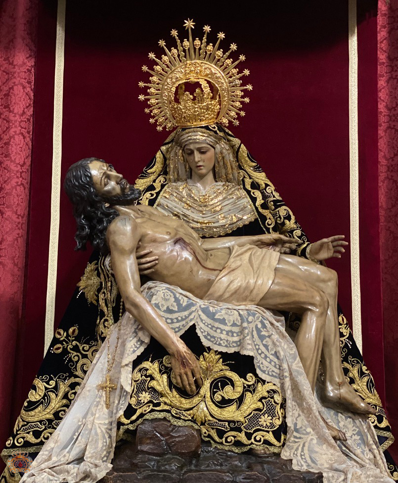 Nuestra Señora vestida para el Solemne Triduo 2020 (2)