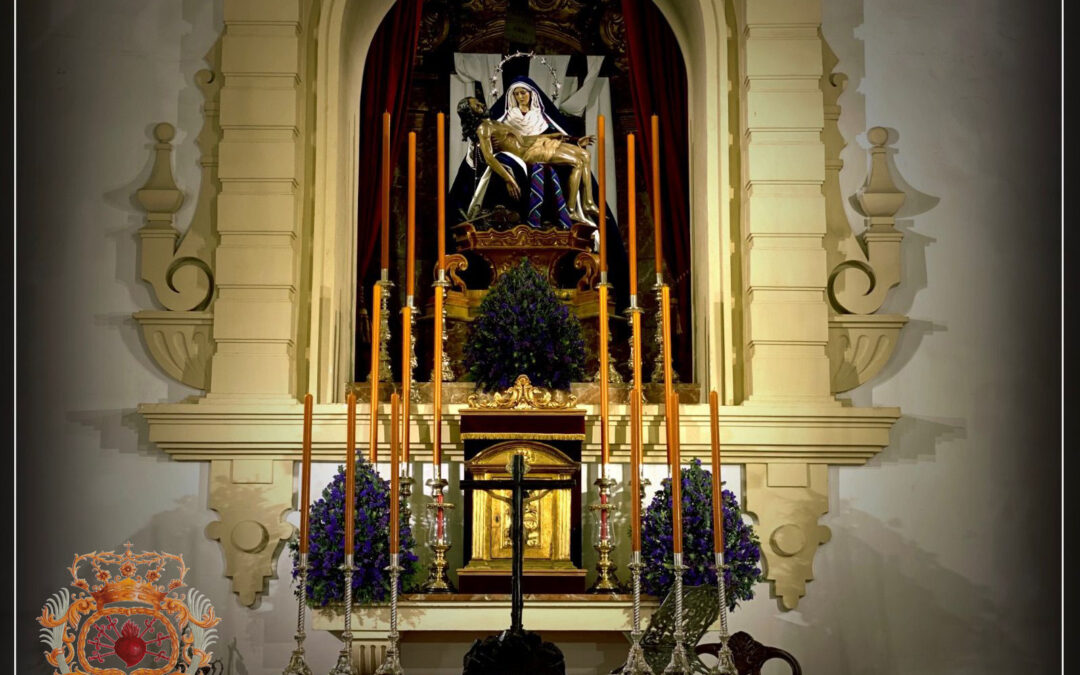 Cambio de vestimenta de Nuestra Señora de las Angustias para la Cuaresma