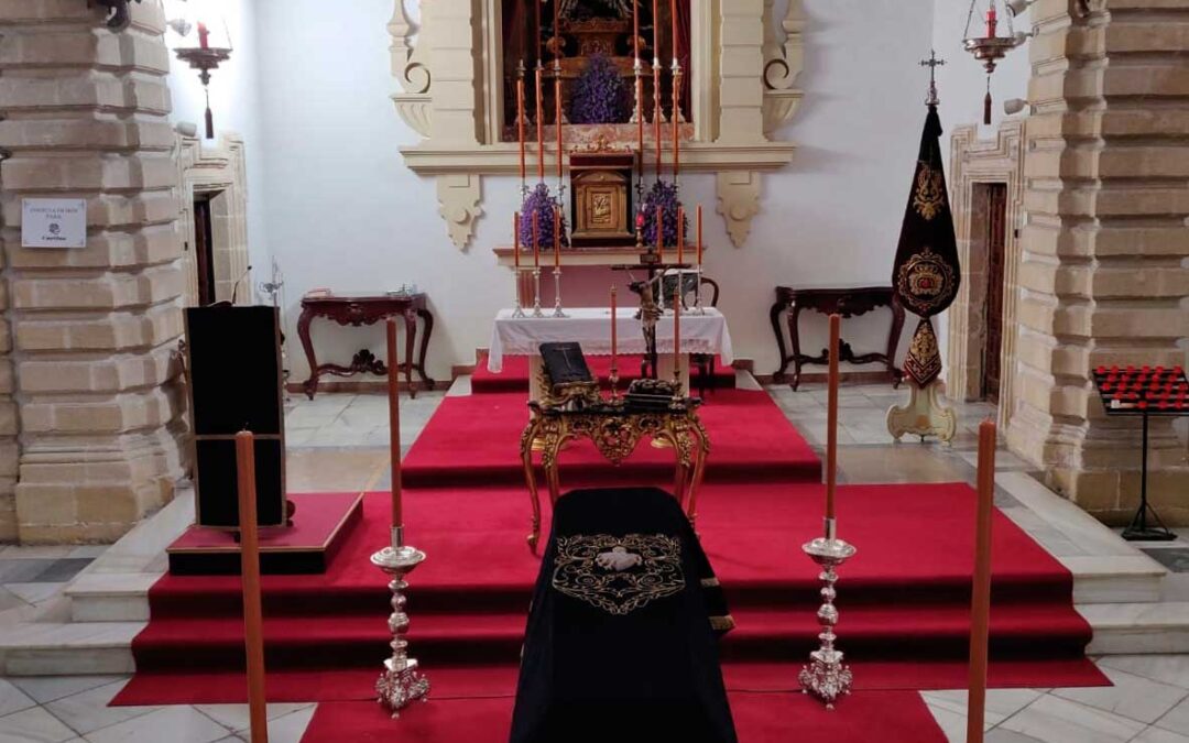 Fotografías de Santa Misa de Réquiem en sufragio del alma de nuestros Hermanos y Devotos Difuntos 2021