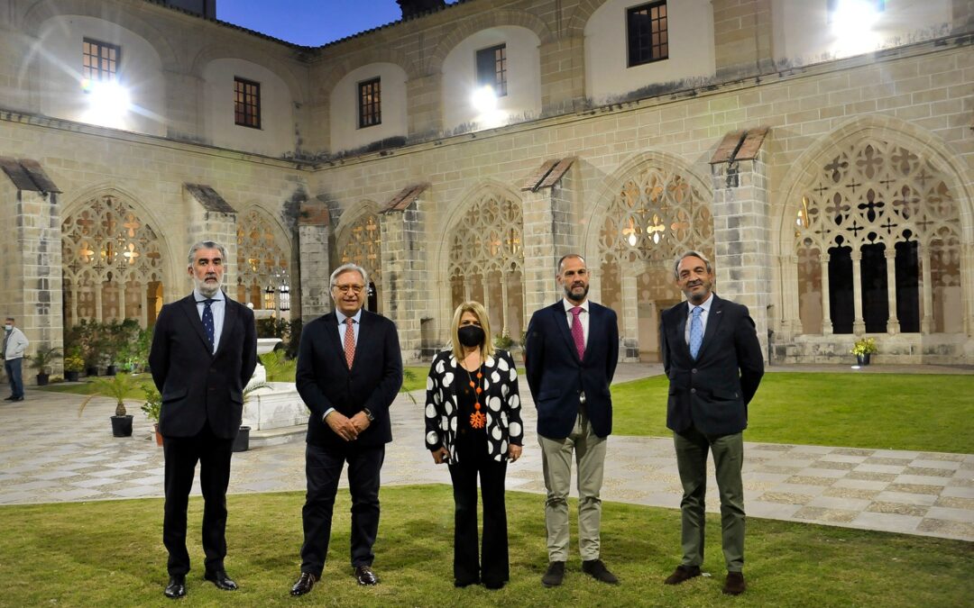 Reunión de la Comisión Permanente del Congreso de Ntra. Sra. de las Angustias con la Alcaldesa de Jerez