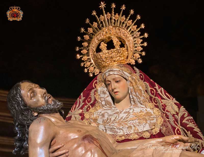 Nuestra Señora vestida para el Solemne Triduo en honor a la Festividad de los Dolores de la Santísima Virgen María del 2022