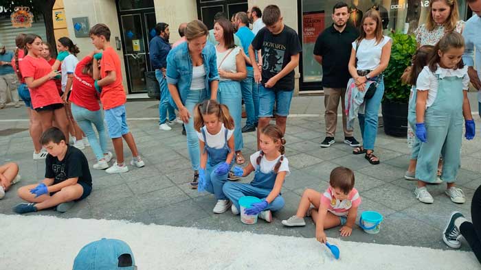 Montaje de alfombra de sal para Traslado a la Catedral de Nuestra Señora de la Estrella 2023