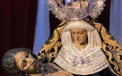 Nuestra Señora vestida para el Solemne Triduo en honor a la Festividad de los Dolores de la Santísima Virgen María del 2024