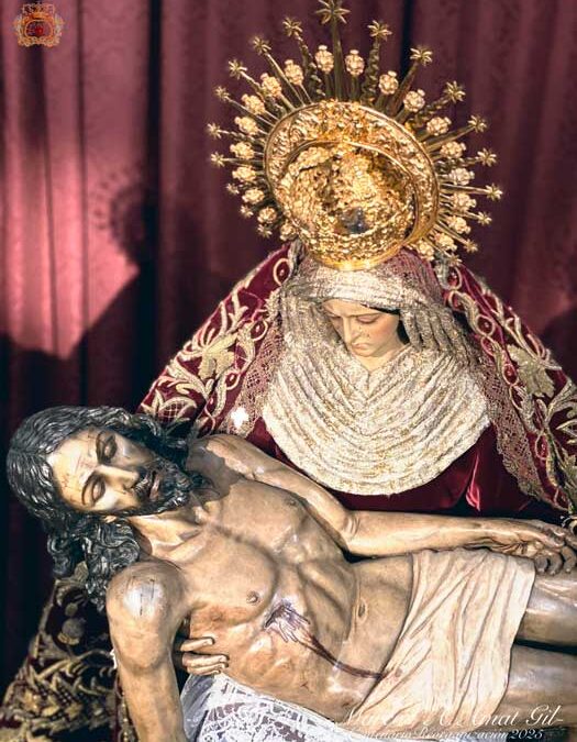 Cambio de vestimenta de Nuestra Señora de las Angustias para el Tiempo Pascual 2025