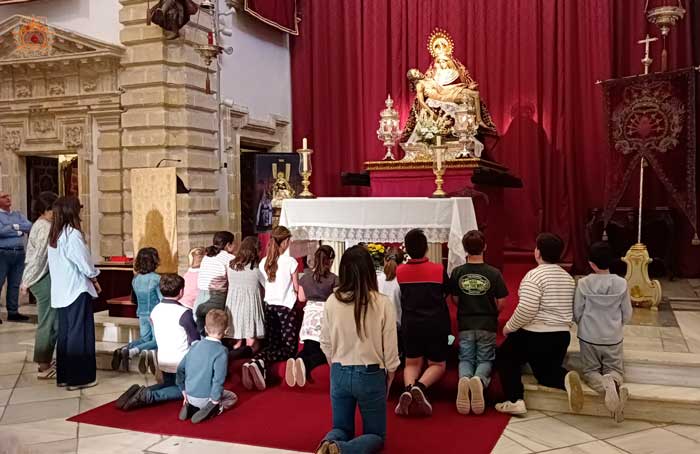 Ofrenda Floral del Grupo Joven e Infantil 2025