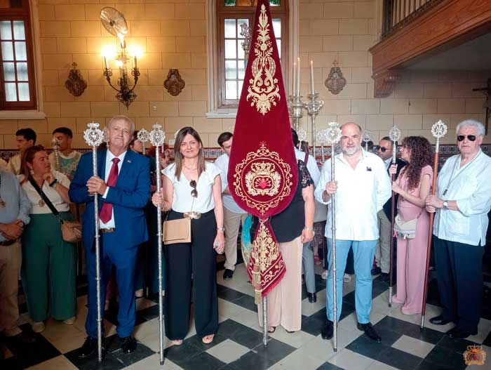 Procesión-de-Alabanzas–de-María-Auxiliadora-del-Colegio-Oratorio-Festivo-“Padre-Torres-Silva”-2025-(2)